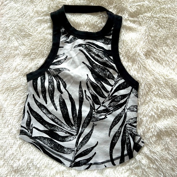 FREE PEOPLE FP MOVEMENT Open Air Printed Love Tank Small - Picture 2 of 8